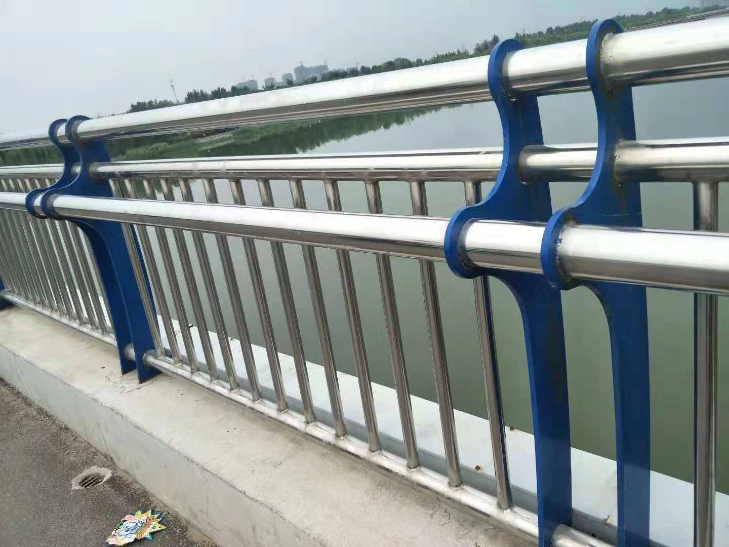 如何提高景觀護欄使用壽命