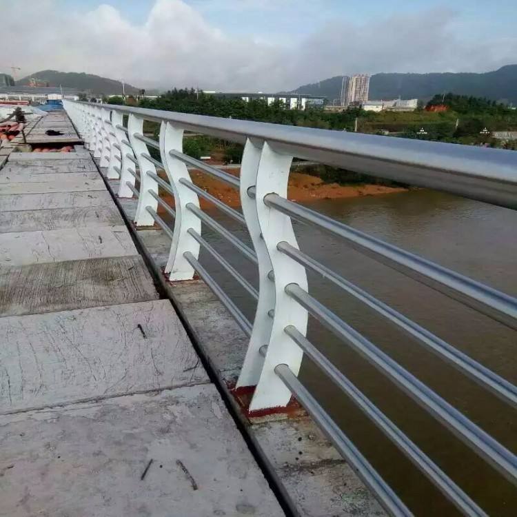 河道護(hù)欄