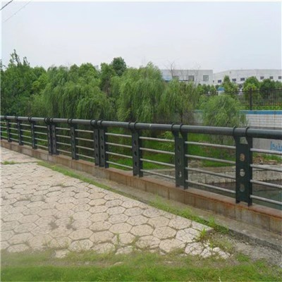 防撞護欄