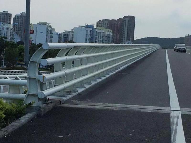 防撞護欄