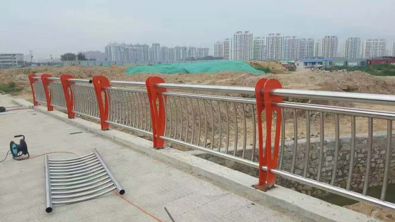 橋梁護(hù)欄